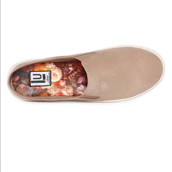 London Underground Nana Womens Sneakers - Picture 2 of 4